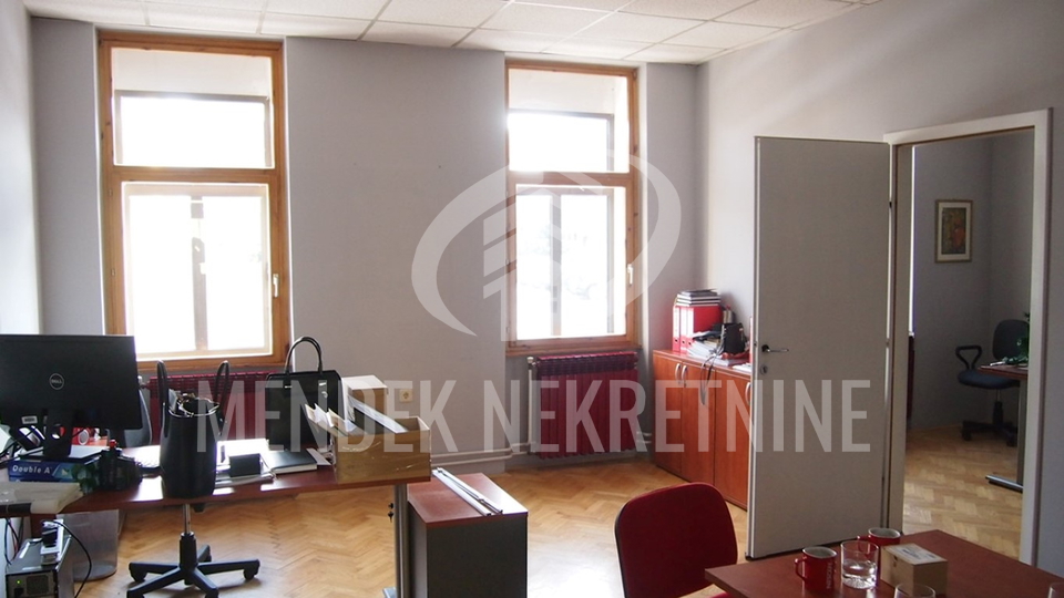 Commercial Property, 460 m2, For Sale, Varaždin